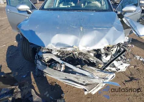 2021 Toyota Camry Se z USA, uszkodzony, nr VIN 4T1G11AK5MU530122